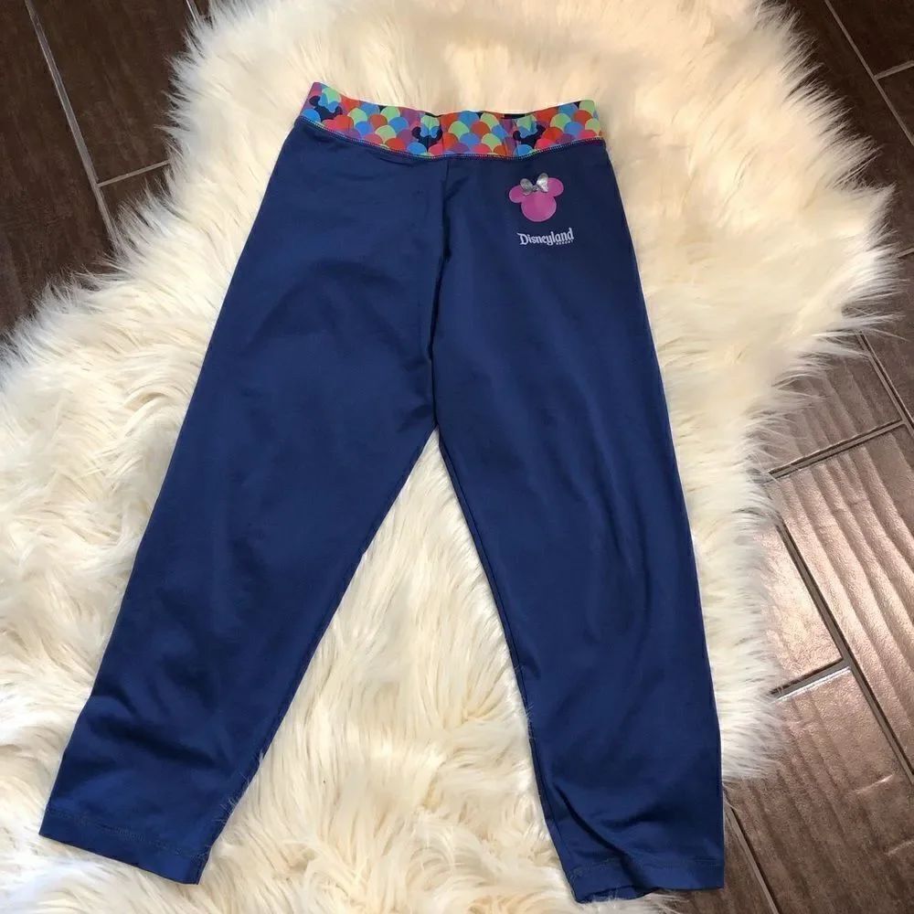 Disneyland resort girls cropped leggings XL